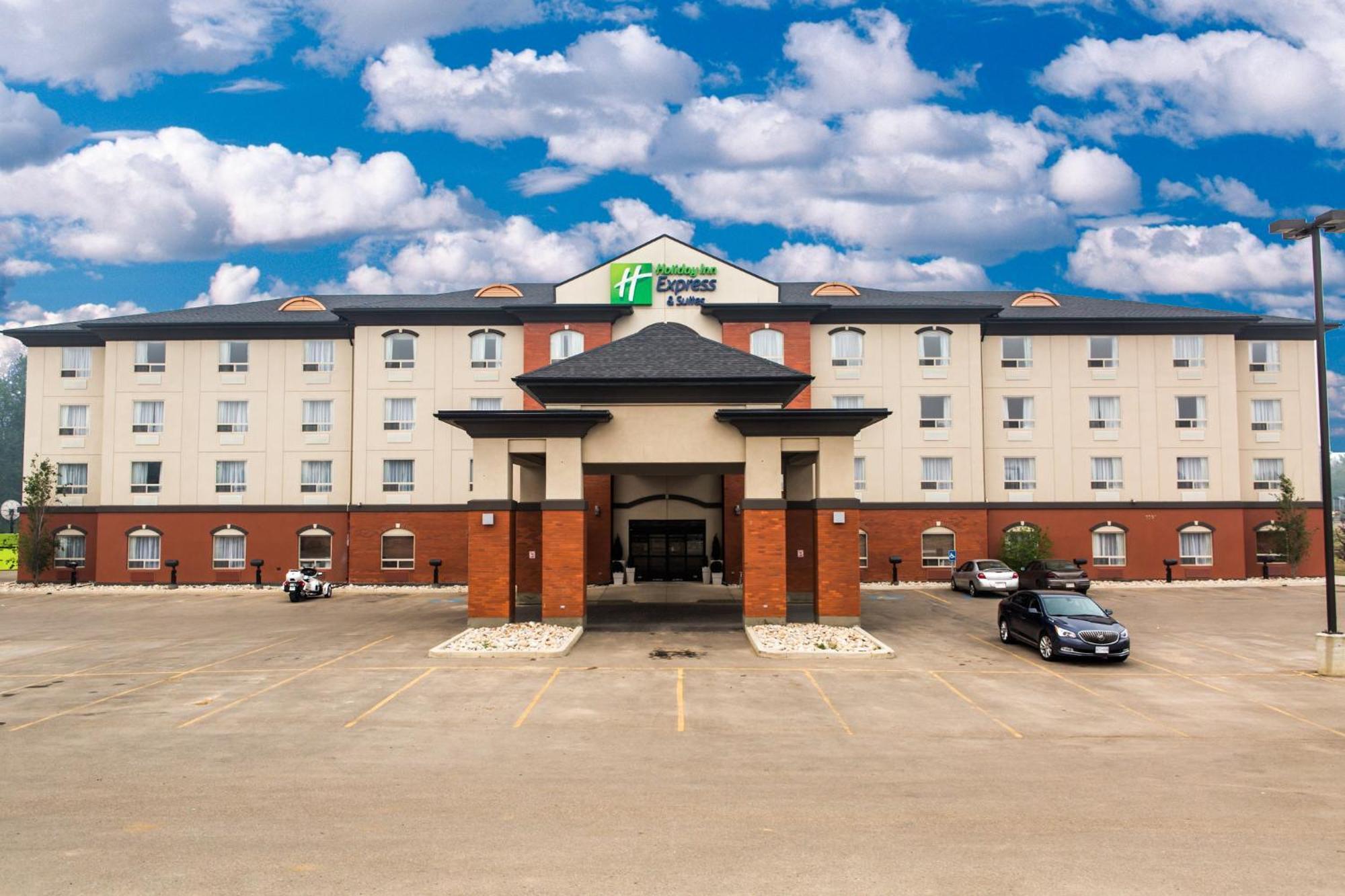 Holiday Inn Express Hotel & Suites - Slave Lake By Ihg מראה חיצוני תמונה